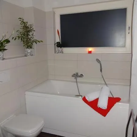 Apartamento Fewo-17-1-n-ferienwohnung-in-graal-mueritz *